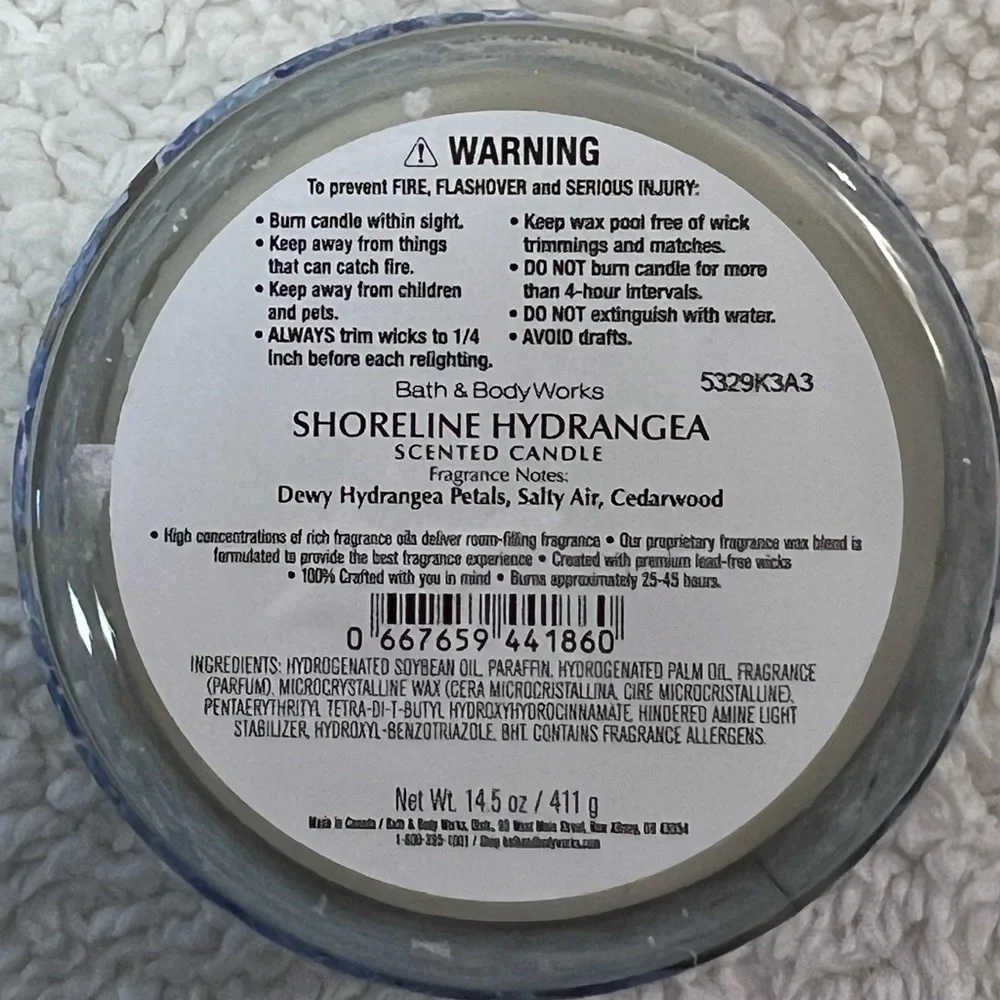 Bath & Body Works Shoreline Hydrangea 3-Wick Soy Wax Candle 3-Wick 14.5 Oz - Picture 7 of 8